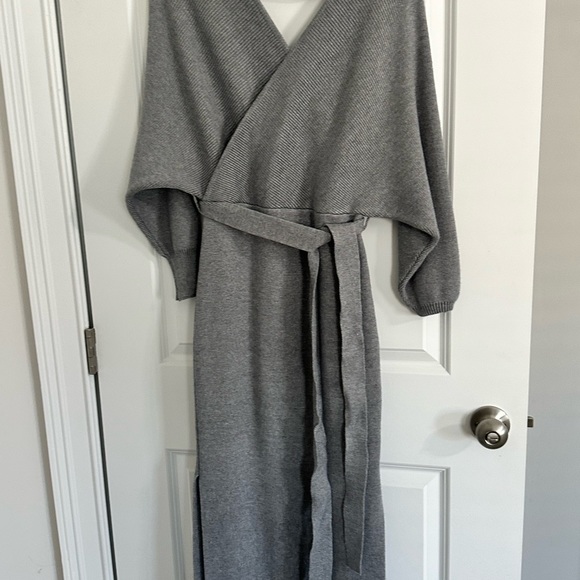 Gorgeous Sweater Dress Large. Forever 21. Perfect for Fall!. NWT - Picture 4 of 9